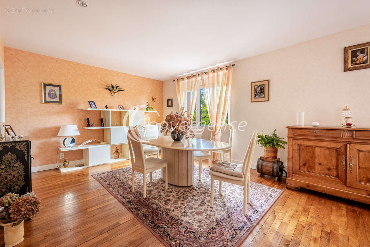 Appartement à CHABANAIS