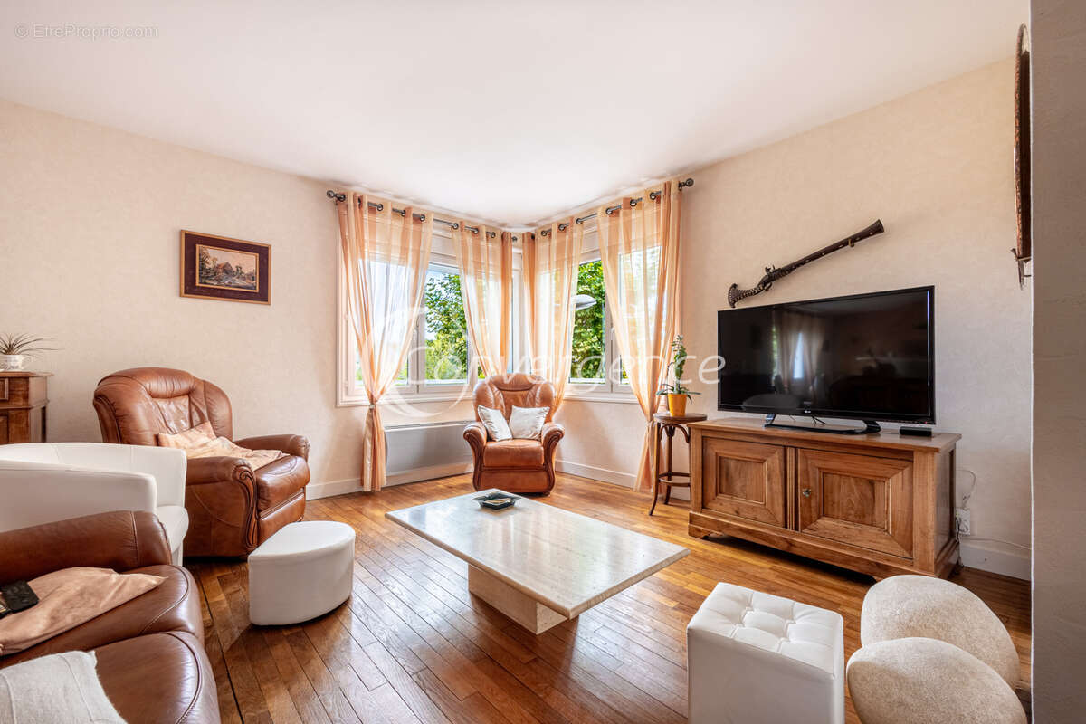 Appartement à CHABANAIS