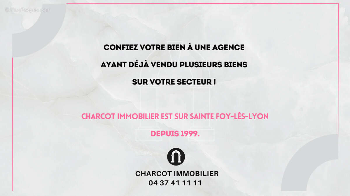 Parking à SAINTE-FOY-LES-LYON