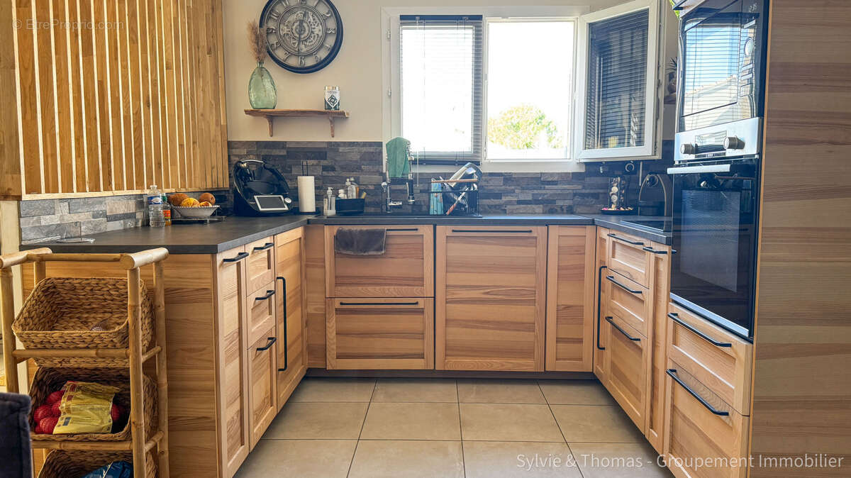 Maison à SAINT-GENIES-DE-COMOLAS