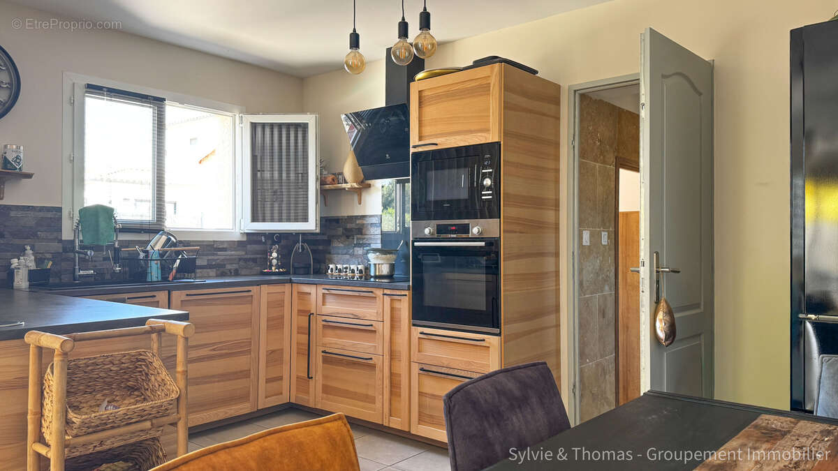 Maison à SAINT-GENIES-DE-COMOLAS