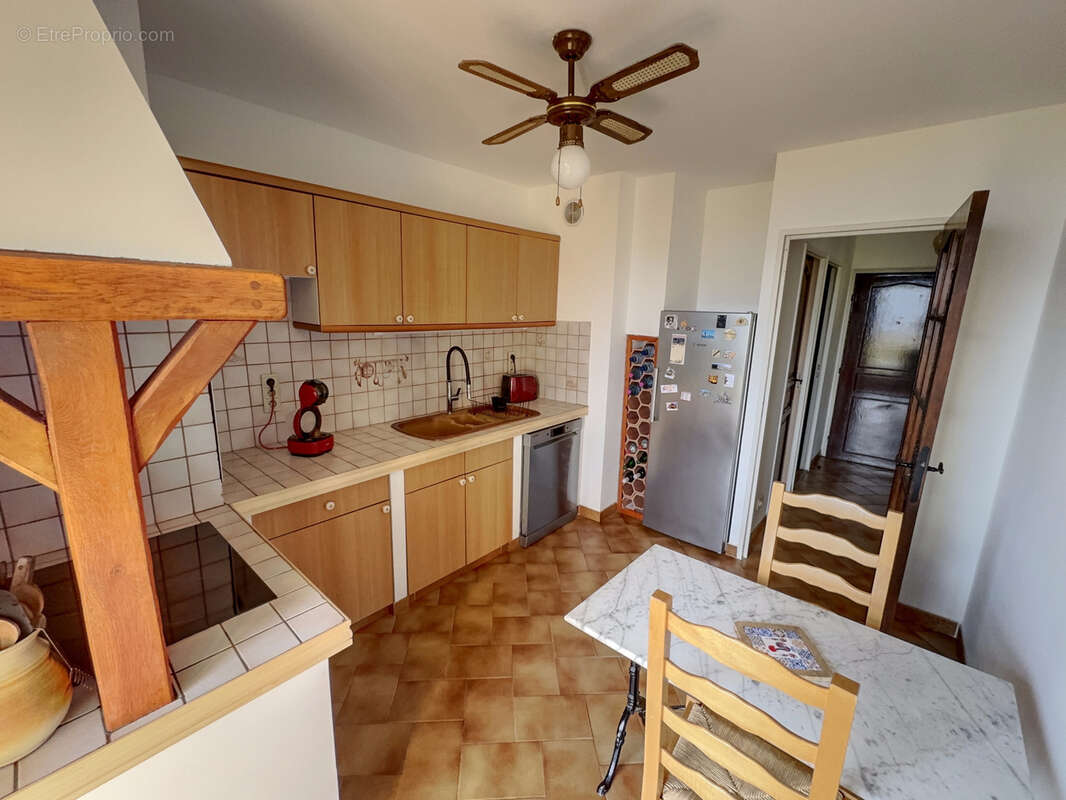 Appartement à CARROS