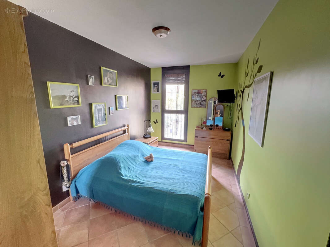 Appartement à CARROS