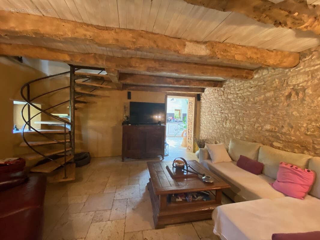 Maison à MONTCABRIER