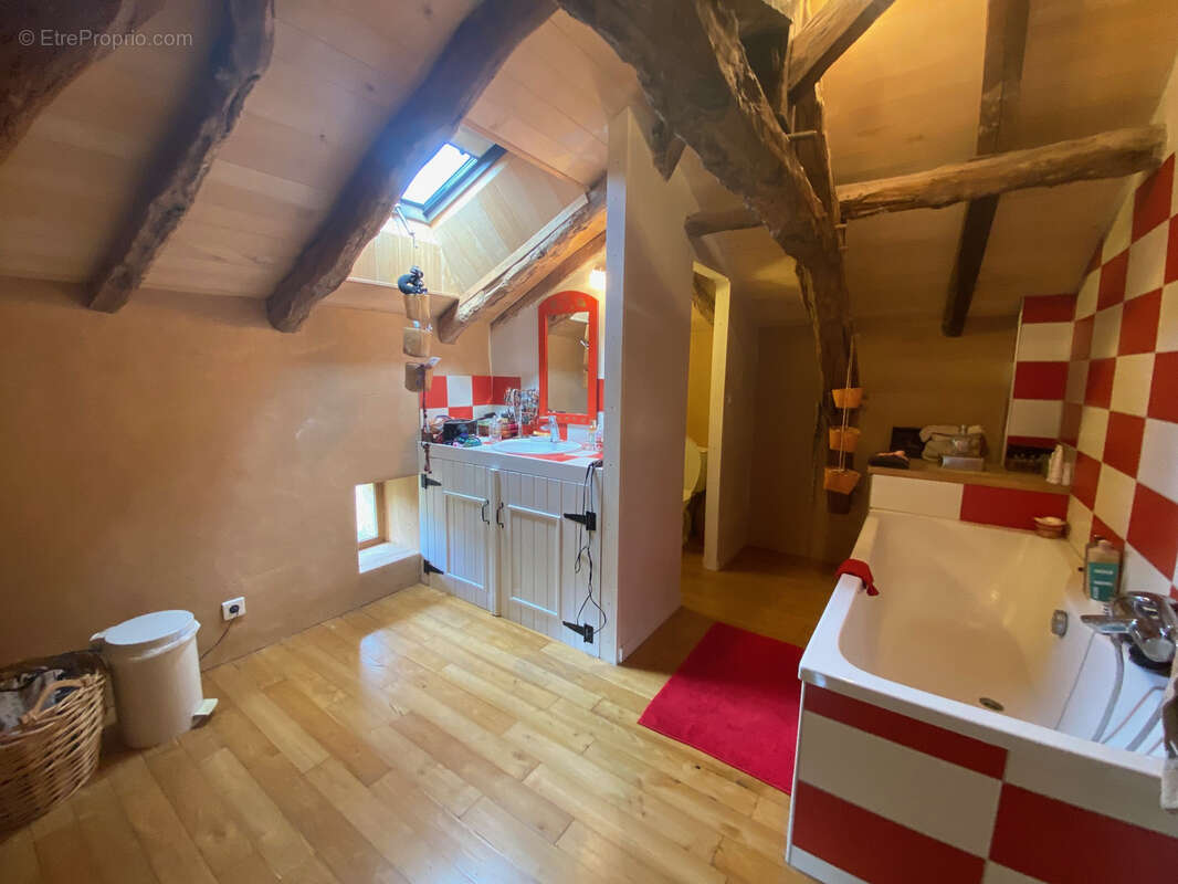 Maison à MONTCABRIER