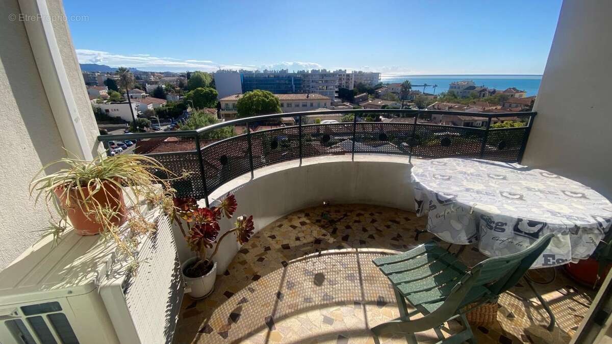 Appartement à CAGNES-SUR-MER