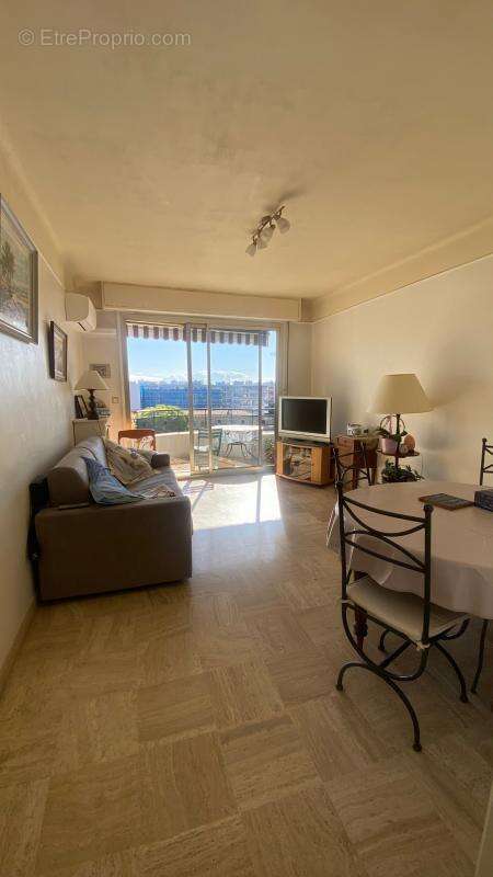 Appartement à CAGNES-SUR-MER