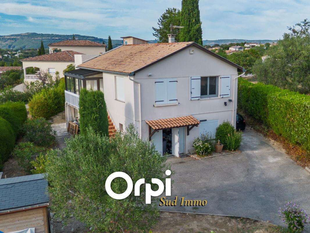 Maison à VILLENEUVE-DE-BERG