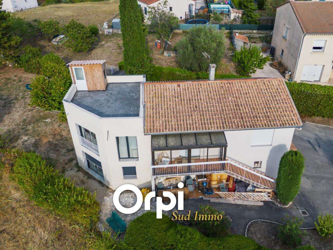 Maison à VILLENEUVE-DE-BERG