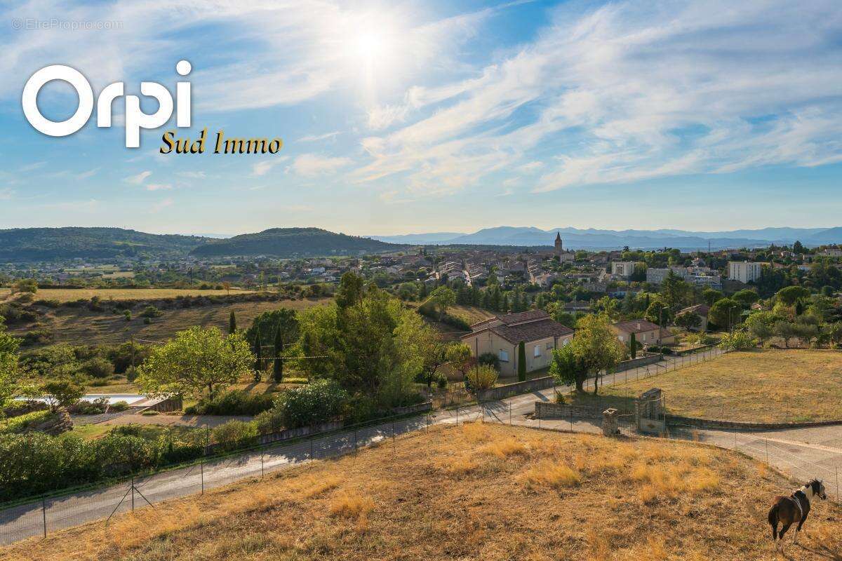 Maison à VILLENEUVE-DE-BERG