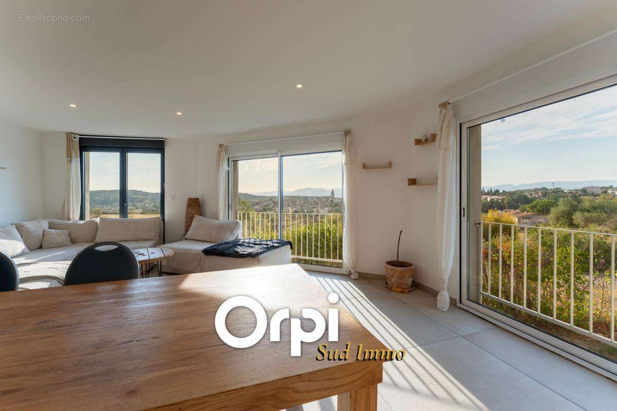 Maison à VILLENEUVE-DE-BERG