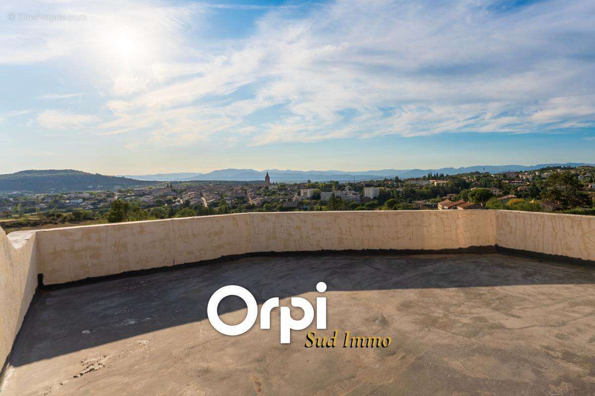 Maison à VILLENEUVE-DE-BERG