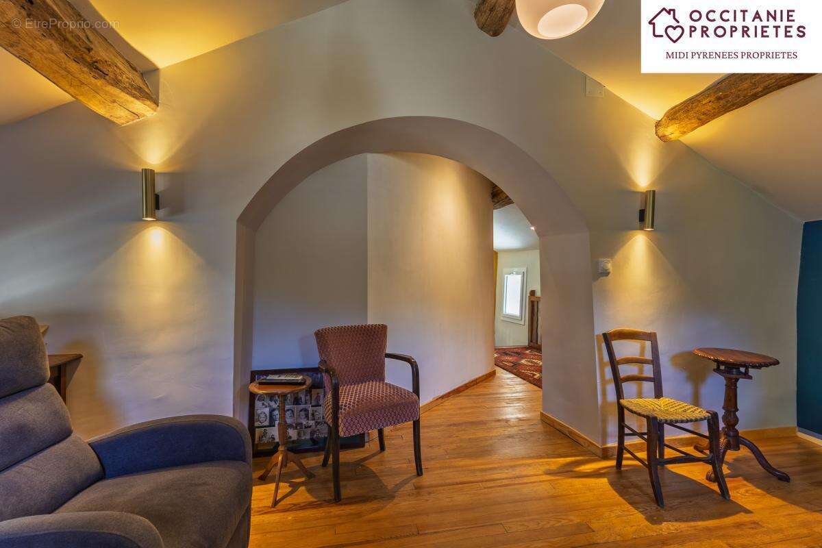 Maison à CUXAC-CABARDES