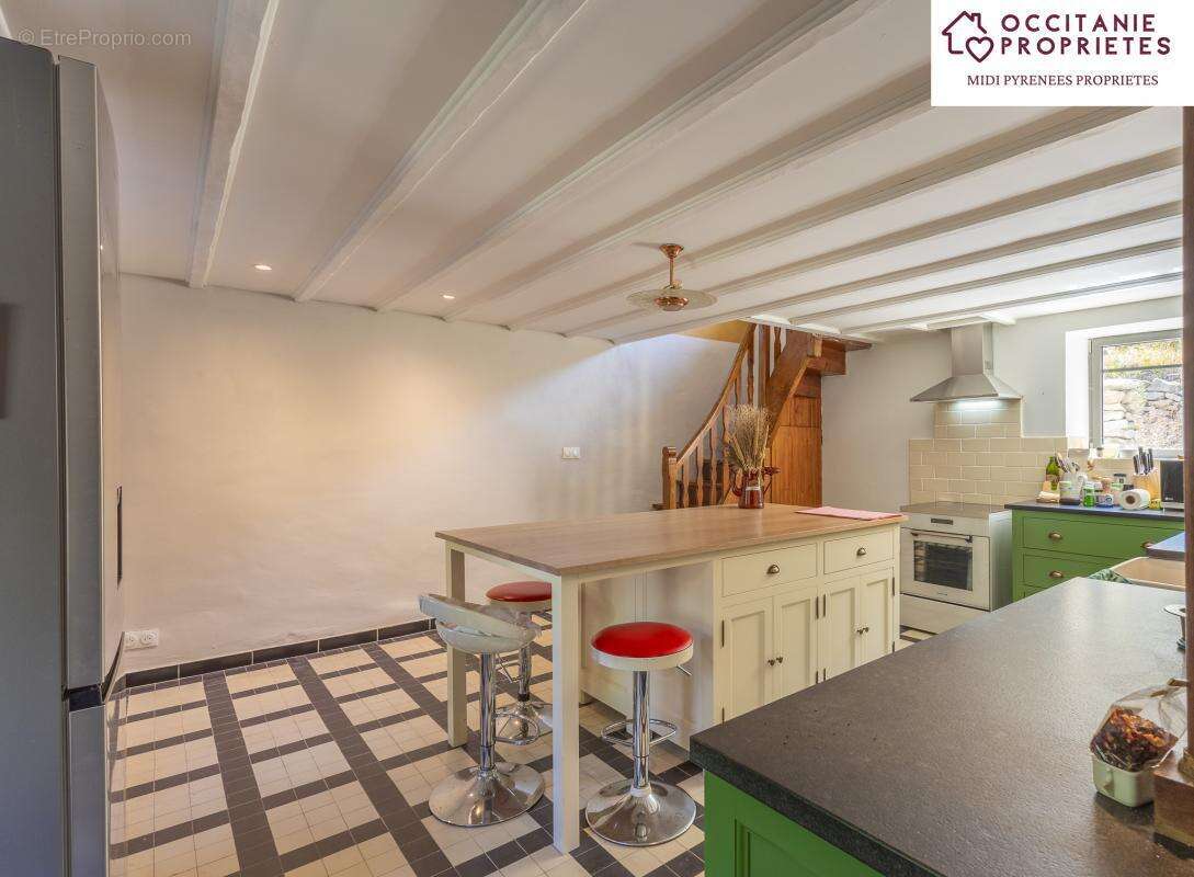 Maison à CUXAC-CABARDES