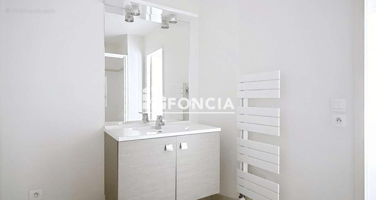 Appartement à HEROUVILLE-SAINT-CLAIR