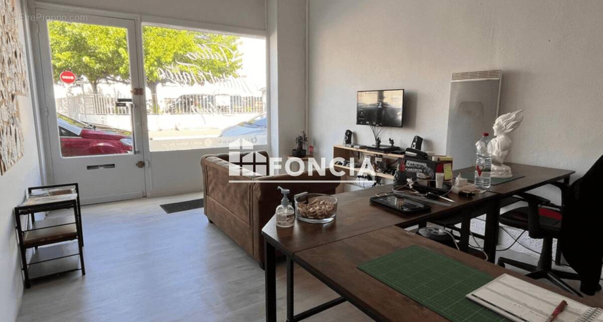 Commerce à ROCHEFORT