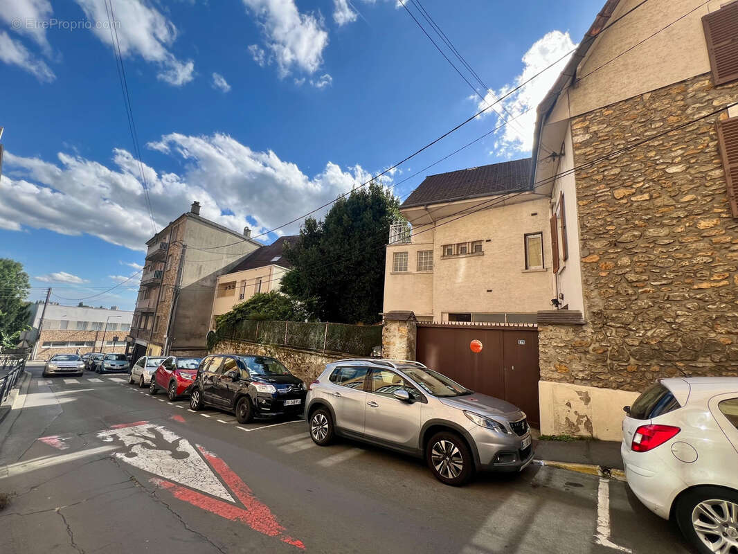 Terrain à SAVIGNY-SUR-ORGE