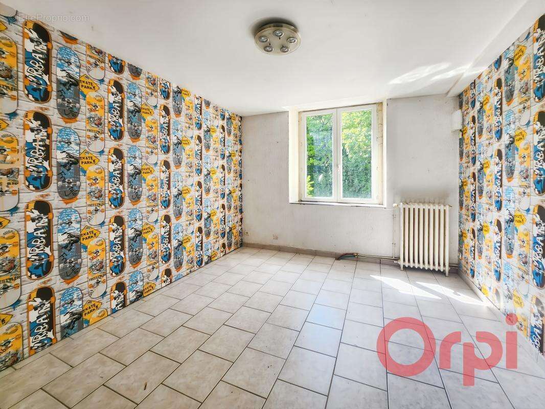 Maison à SAINT-JEANVRIN