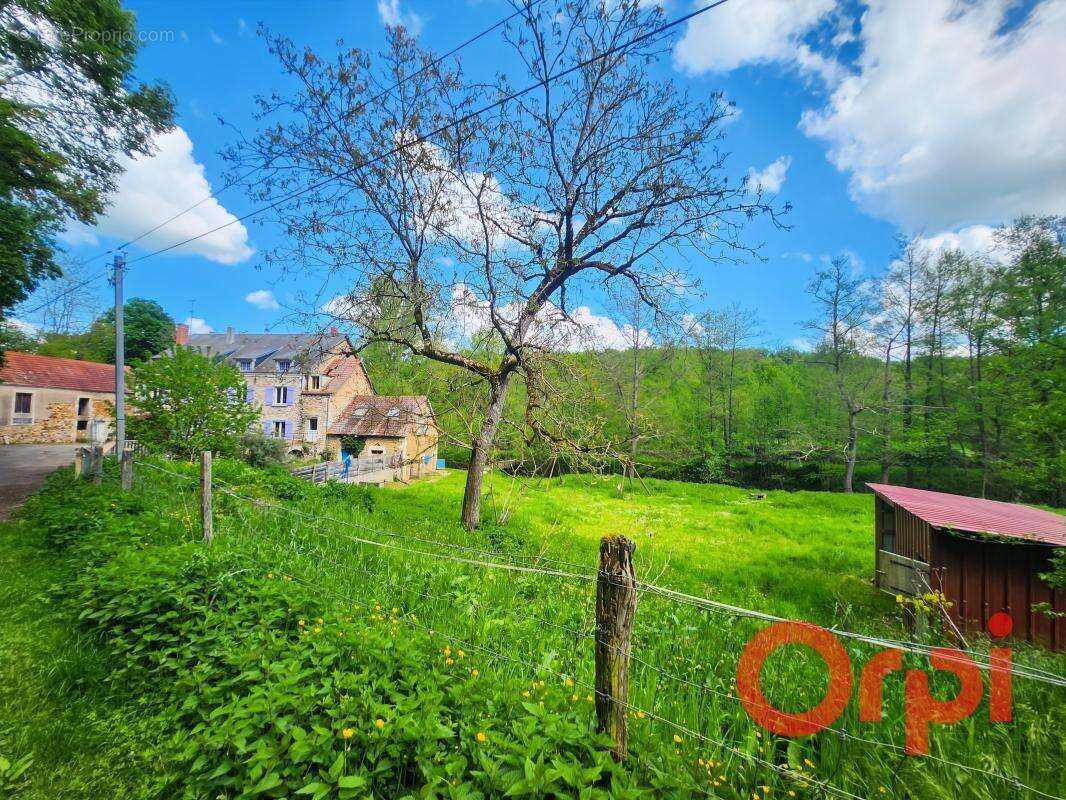 Maison à SAINT-JEANVRIN