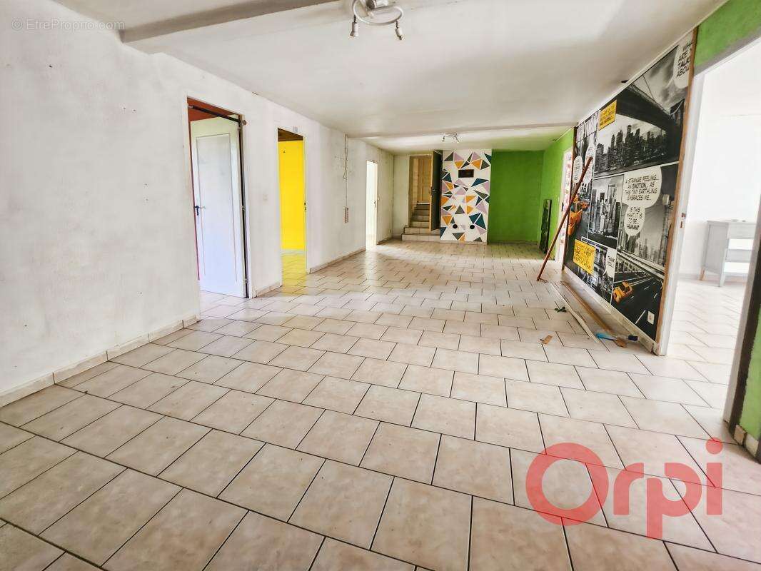 Maison à SAINT-JEANVRIN