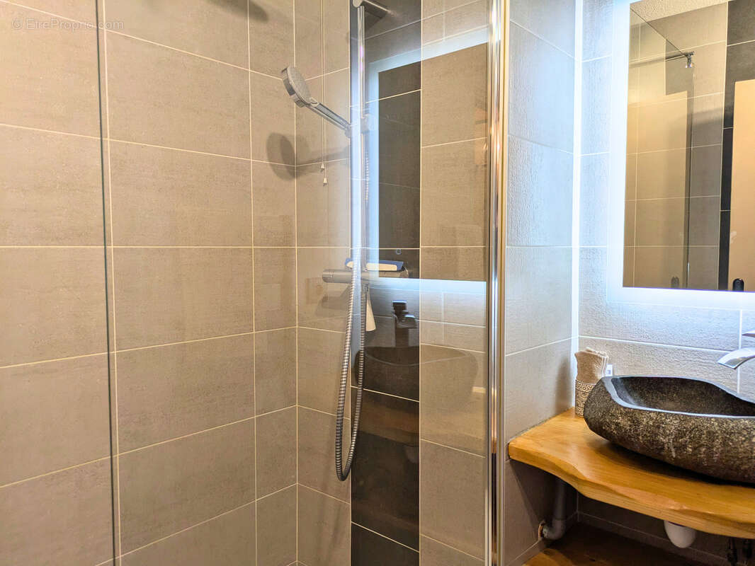 Appartement à SAINT-MICHEL-DE-CHAILLOL