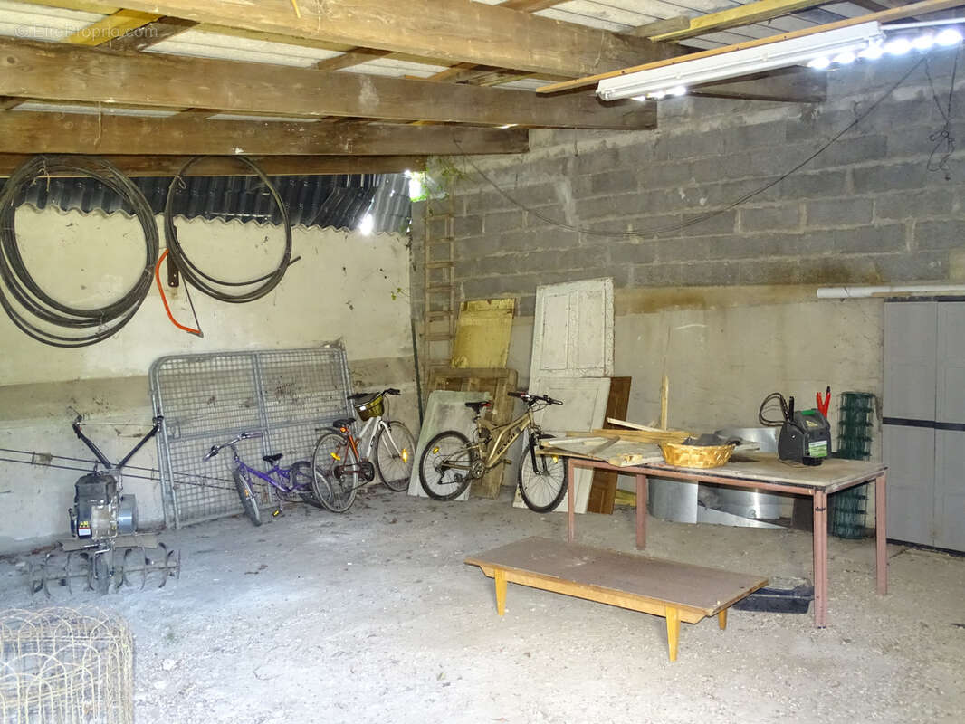 Maison à CHAMPROND-EN-GATINE