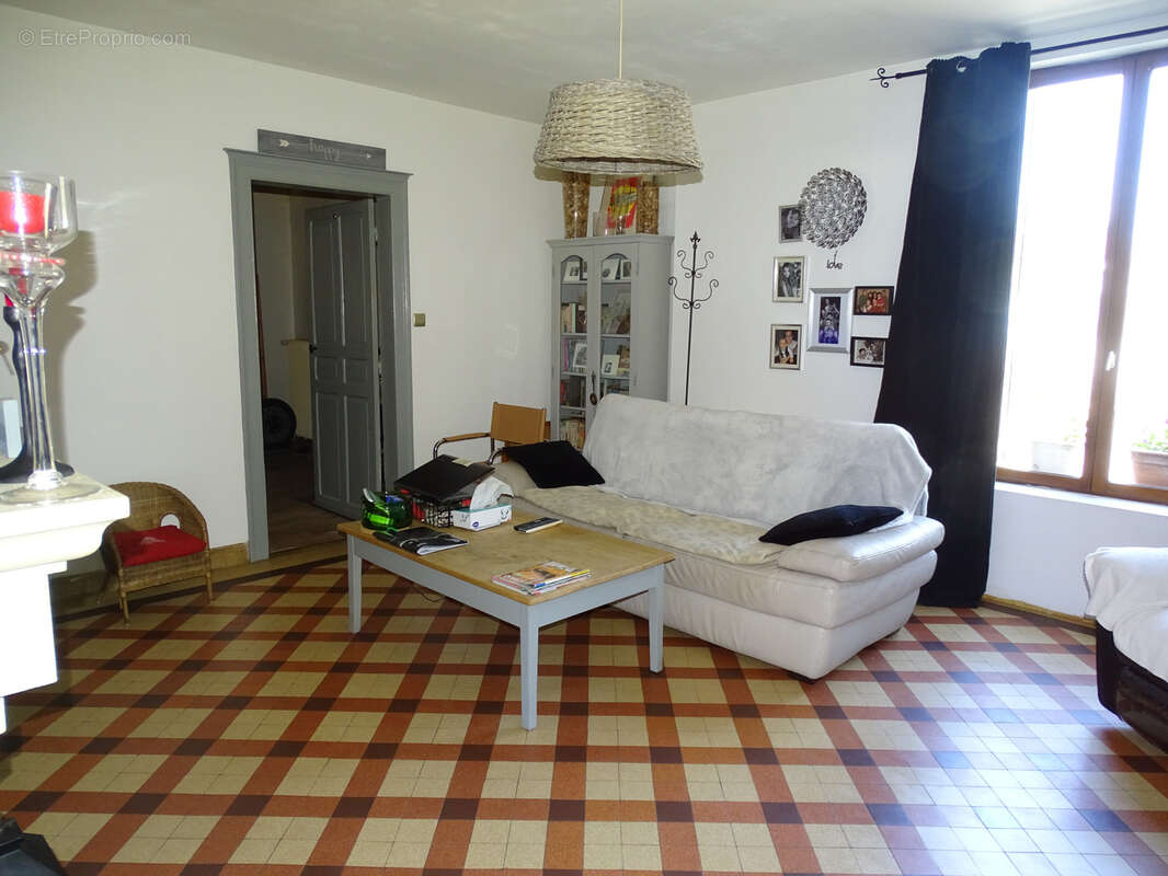 Maison à CHAMPROND-EN-GATINE