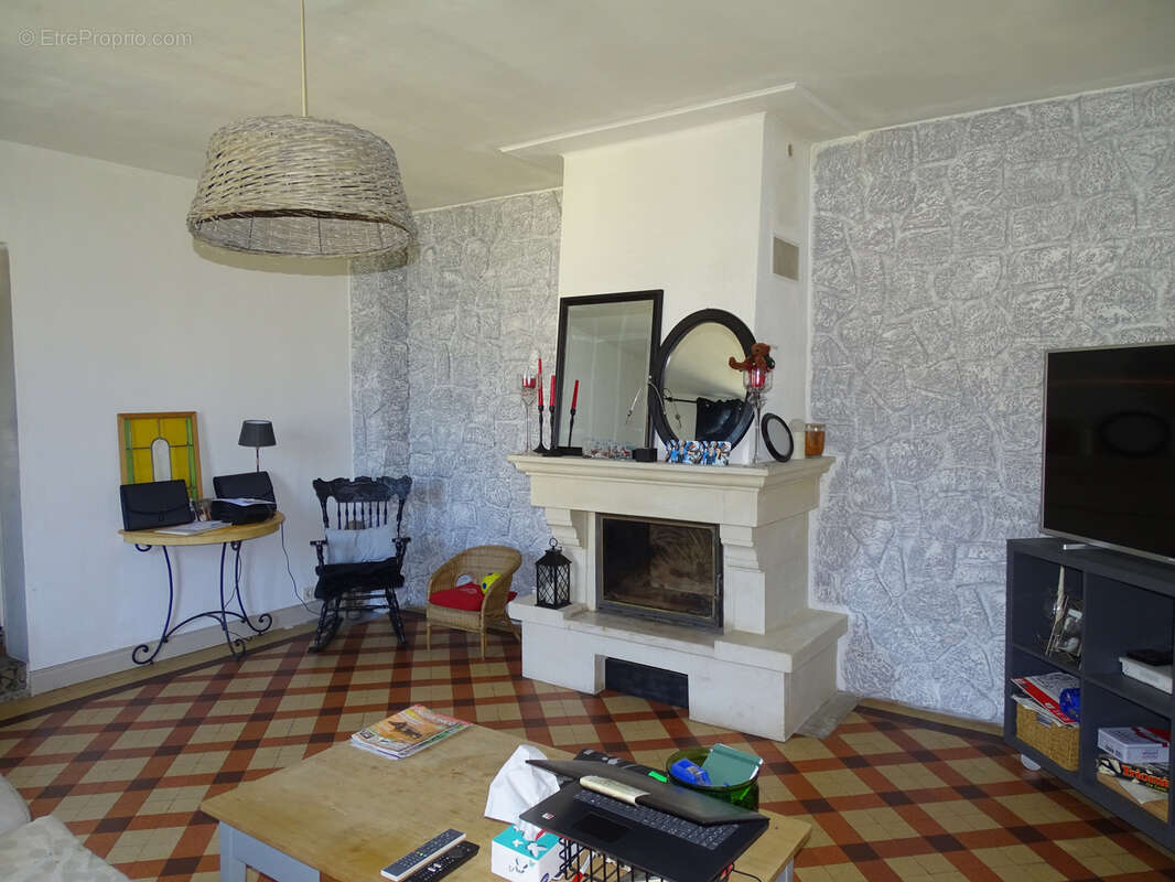 Maison à CHAMPROND-EN-GATINE