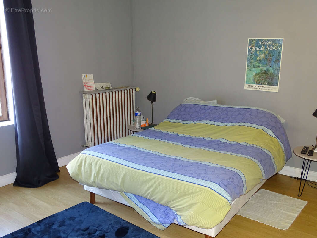 Maison à CHAMPROND-EN-GATINE