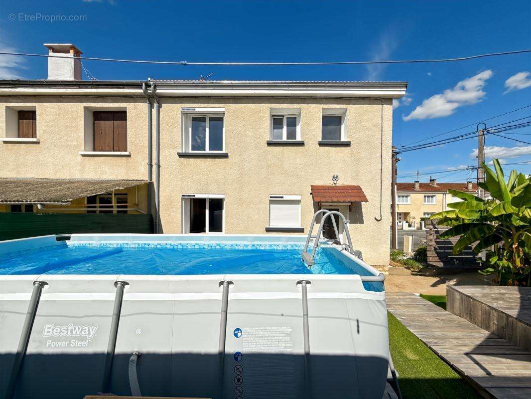 Maison à COULOUNIEIX-CHAMIERS