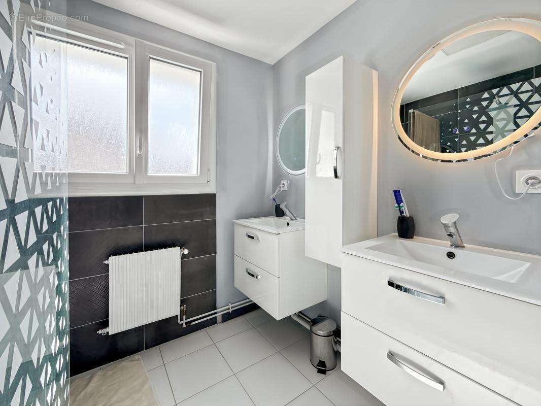 Maison à COULOUNIEIX-CHAMIERS