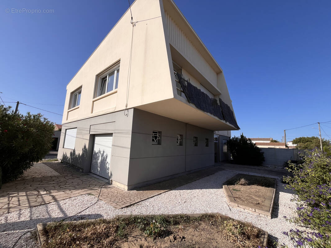 Maison à LEZIGNAN-CORBIERES