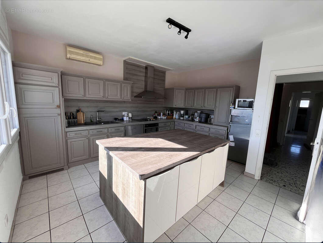 Maison à LEZIGNAN-CORBIERES