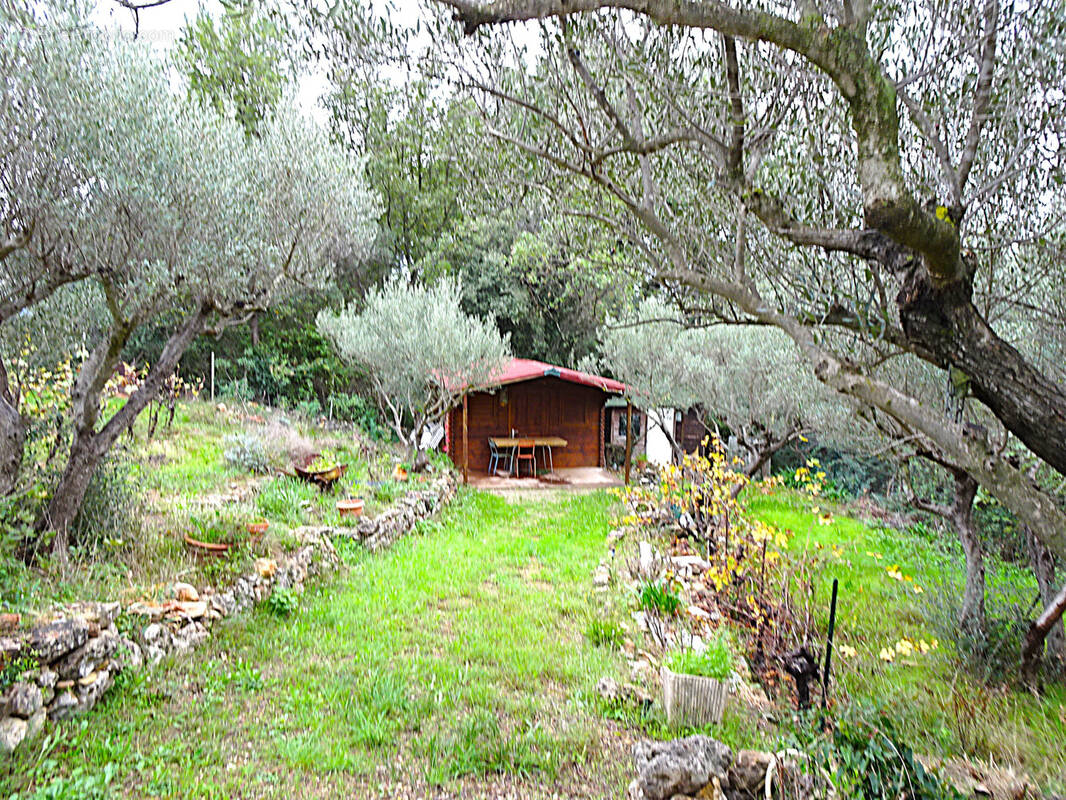 Terrain à PUGET-VILLE