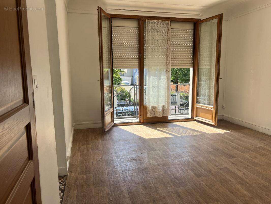 Maison à LE BLANC-MESNIL