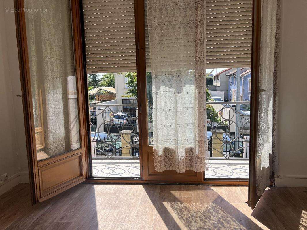 Maison à LE BLANC-MESNIL