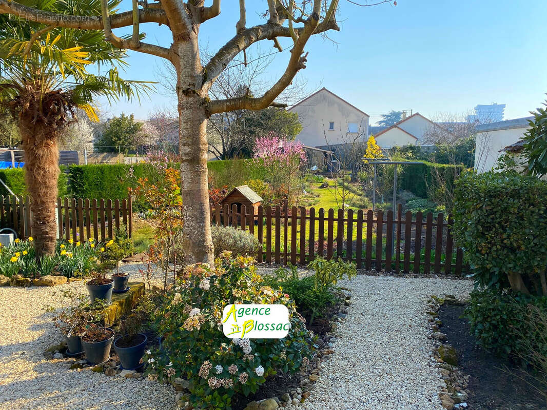 Maison à CHATELLERAULT