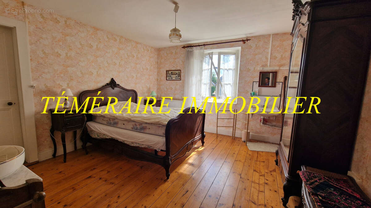 Maison à VERS-EN-MONTAGNE