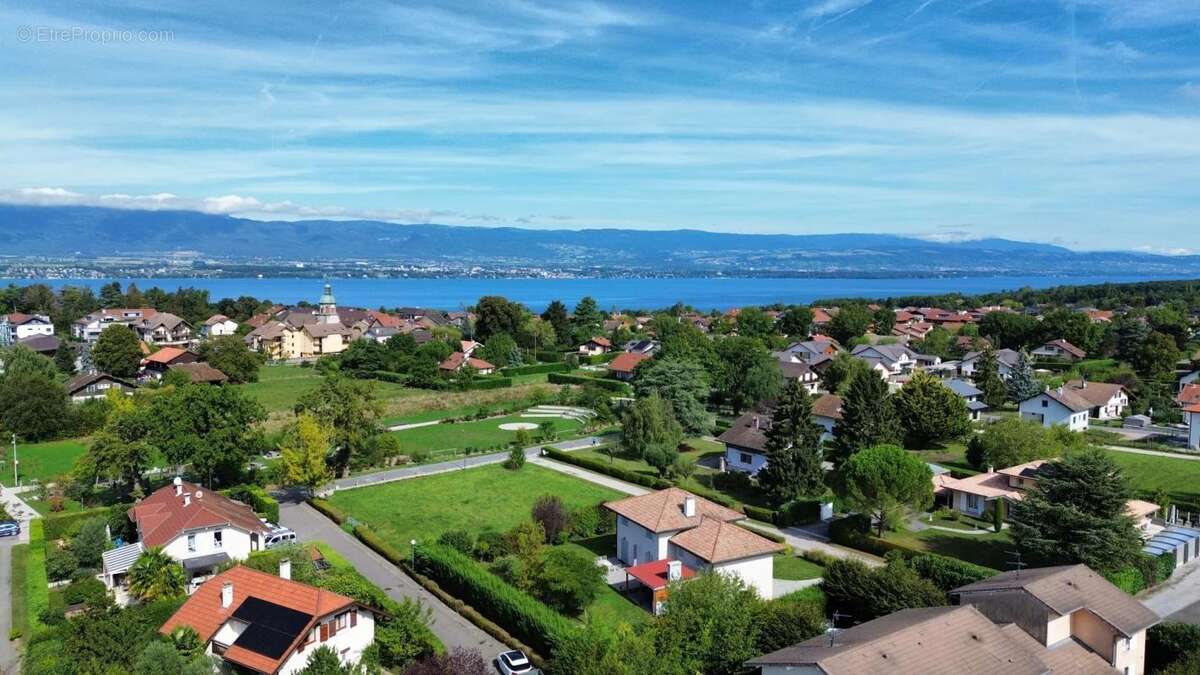 Maison à CHENS-SUR-LEMAN