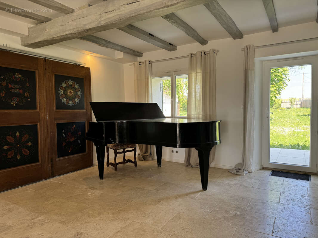 Maison à CHAMBEUGLE