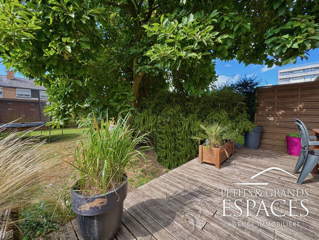 Maison à AULNOY-LEZ-VALENCIENNES