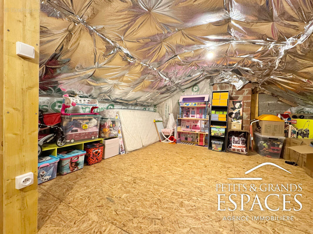 Maison à AULNOY-LEZ-VALENCIENNES