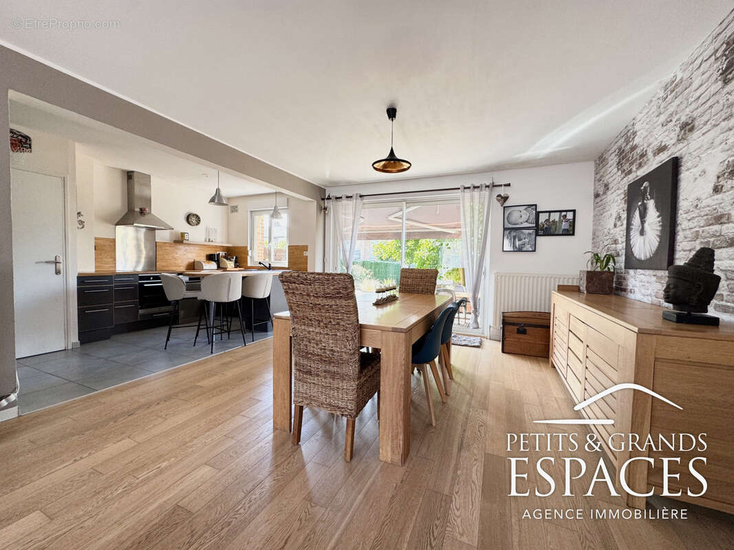 Maison à AULNOY-LEZ-VALENCIENNES