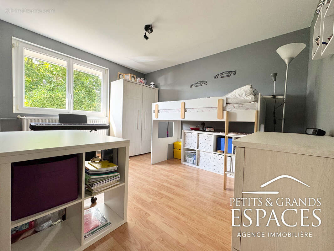 Maison à AULNOY-LEZ-VALENCIENNES