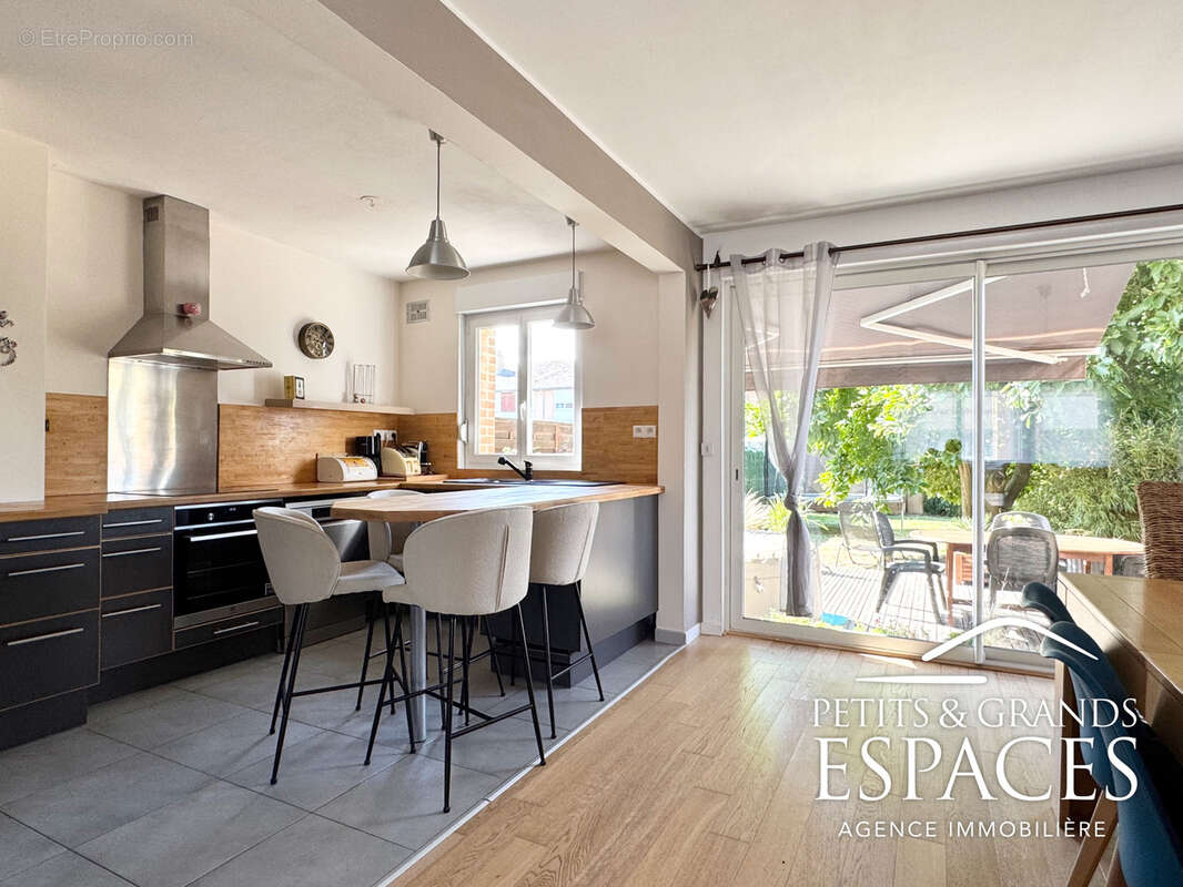 Maison à AULNOY-LEZ-VALENCIENNES