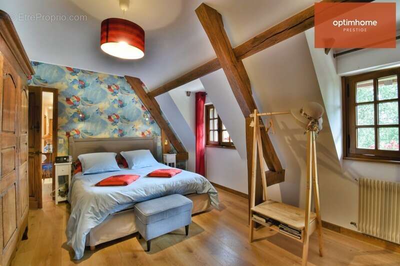 Maison à FAUGUERNON