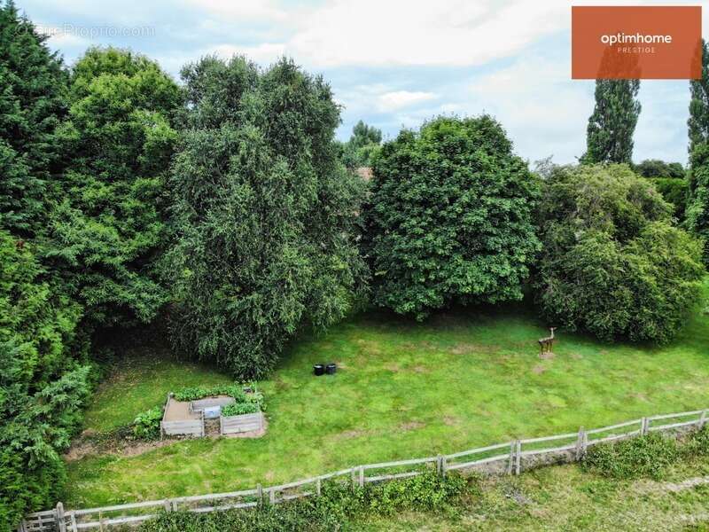 Maison à FAUGUERNON