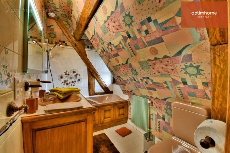 Maison à FAUGUERNON