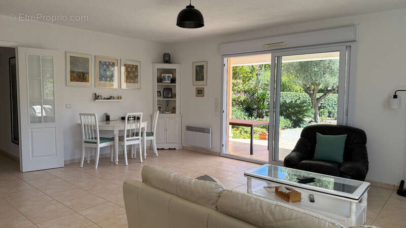 Appartement à SAINT-RAPHAEL