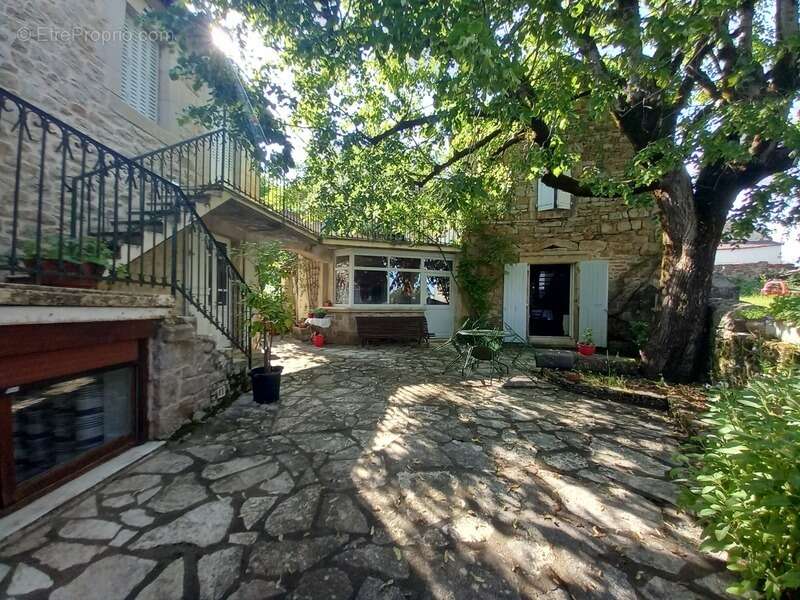 Maison à SAINTE-CROIX